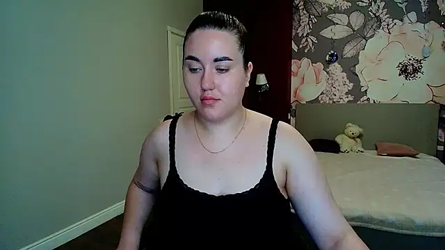 Roxie Bradley online show from 07.10.26