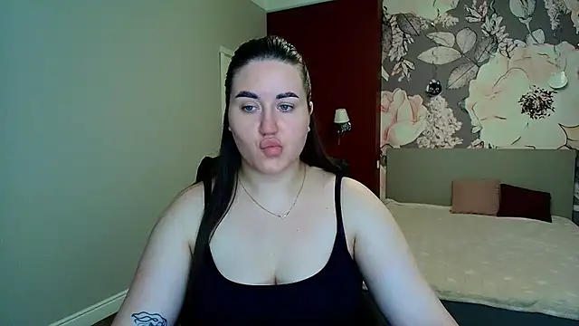 Roxie Bradley online show from 07.13.26