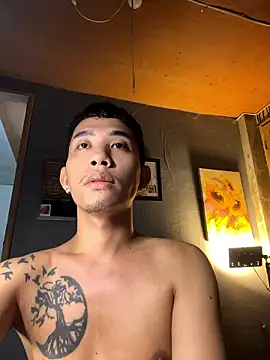 Snapshot of xlovercum chatting on 01.14.26 xlovercum online show from 01.14.26