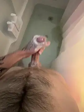 Snapshot of ThatTattooedGuy chatting on 10.03.25 ThatTattooedGuy online show from 10.03.25