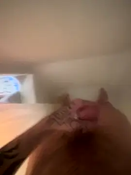 Snapshot of ThatTattooedGuy chatting on 01.06.26 ThatTattooedGuy online show from 01.06.26