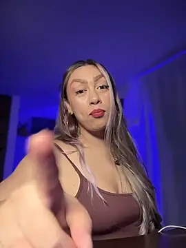 Im sophiie online show from 10.26.25