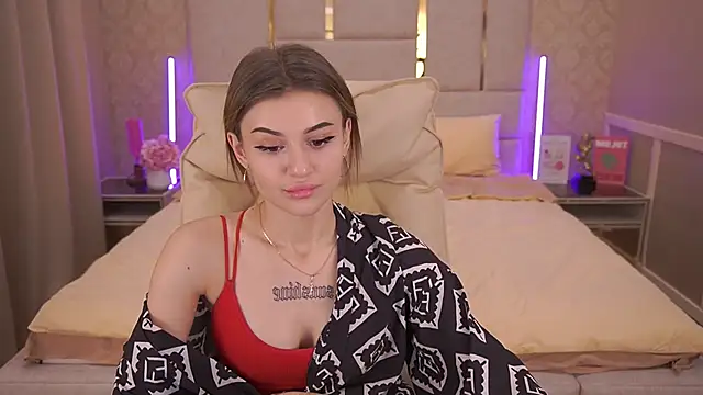 Snapshot of Lili_Danger chatting on 01.18.25 Lili Danger online show from 01.18.25