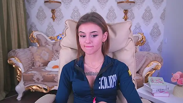 Snapshot of Lili_Danger chatting on 02.04.25 Lili Danger online show from 02.04.25