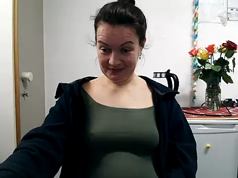 LoveNBloom online show from 12.31.24