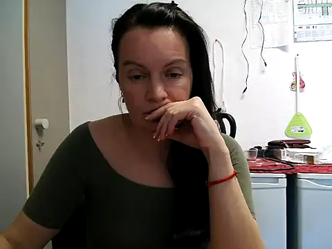 Snapshot of LoveNBloom chatting on 06.15.26 LoveNBloom online show from 06.15.26