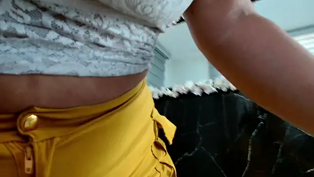 Snapshot of VIOLETTA-HOT chatting on 01.11.25 VIOLETTA-HOT online show from 01.11.25