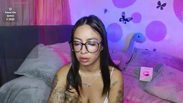 Snapshot of Cata_cortes chatting on 02.22.25 Cata cortes online show from 02.22.25