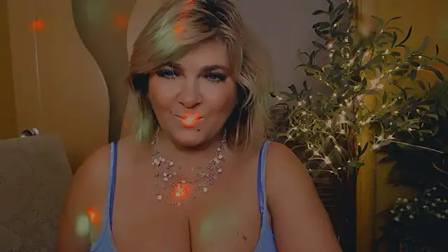 Malena Mi online show from 11.30.25