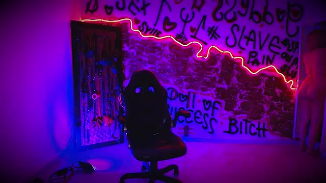 Snapshot of Laura_takint chatting on 09.09.25 Laura takint online show from 09.09.25