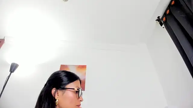 nia  white online show from 03.26.26