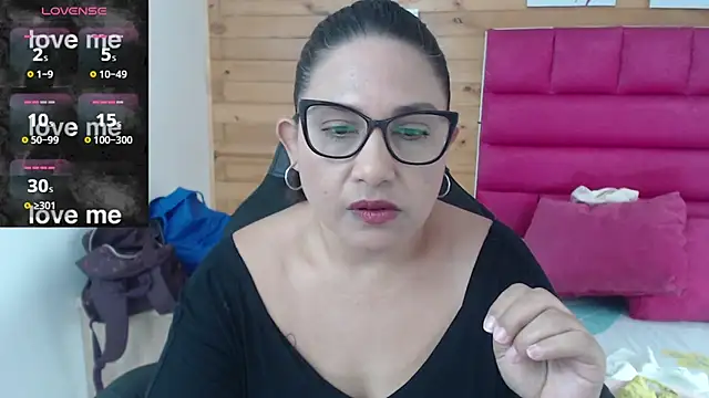 Katha Marck online show from 03.22.25