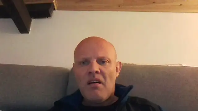 davigochi77bcn online show from 11.07.25