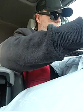 Hotredheadandtoungelasher online show from 01.06.25