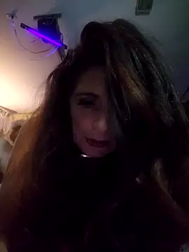 Hotredheadandtoungelasher online show from 11.04.25