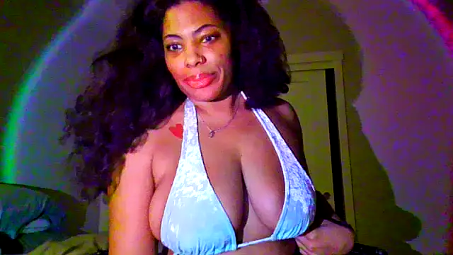 iamkhakia online show from 03.31.26