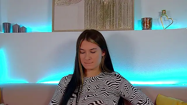 Snapshot of RachelSimpson chatting on 03.02.25 RachelSimpson online show from 03.02.25