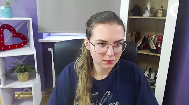 Zoey Erotic online show from 02.04.25