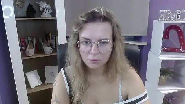 Zoey Erotic online show from 09.11.25