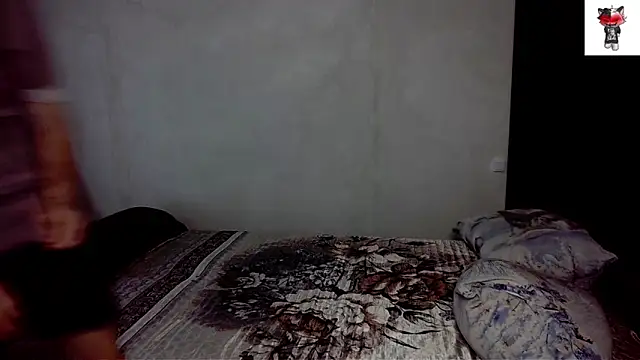 Snapshot of jamismu chatting on 03.21.25 jamismu online show from 03.21.25