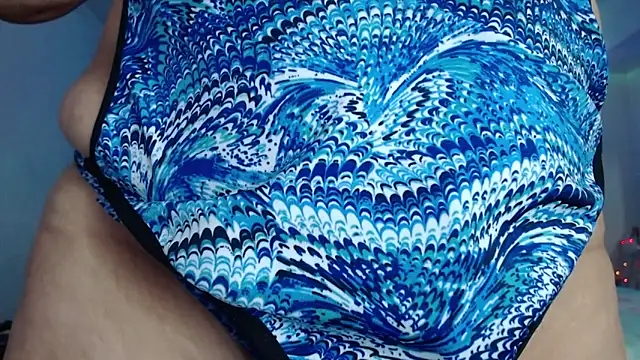 linapalacios online show from 12.18.25