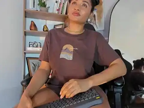 sophia18- online show from 01.12.25