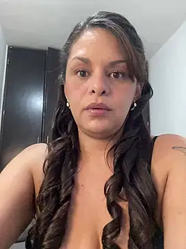 Snapshot of Kataliina chatting on 01.25.25 Kataliina online show from 01.25.25