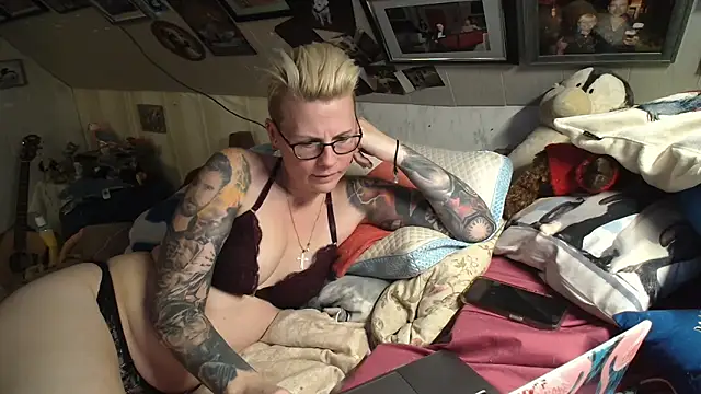 MaryG online show from 01.23.25