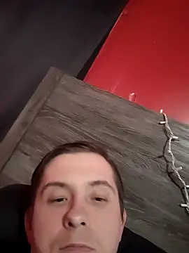 Snapshot of drhook420 chatting on 01.04.25 drhook420 online show from 01.04.25