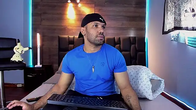 Snapshot of anthonylatynxd chatting on 02.16.25 anthonylatynxd online show from 02.16.25