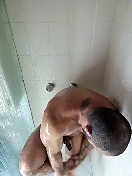 Snapshot of anthonylatynxd chatting on 10.11.25 anthonylatynxd online show from 10.11.25