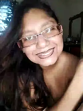 Snapshot of Sivanija_21 chatting on 12.13.24 Sivanija 21 online show from 12.13.24