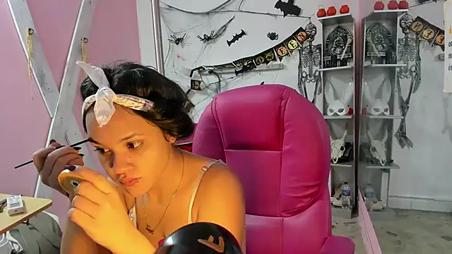 CAMILA--REY online show from 10.27.25