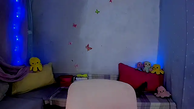 LickLizzy online show from 09.18.25