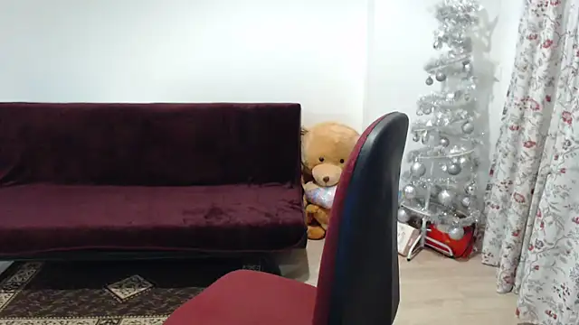 Snapshot of fayette_ chatting on 12.12.24 fayette  online show from 12.12.24