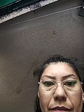 LaInsaciableIntensa online show from 11.19.25