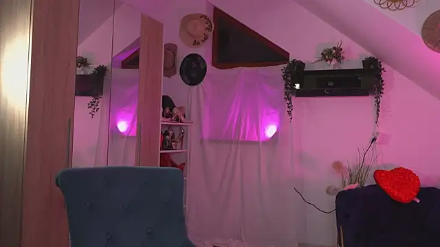 Amaliamour online show from 10.04.25