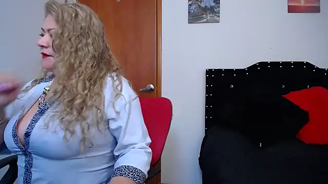 Ursulawhite69 online show from 01.27.25