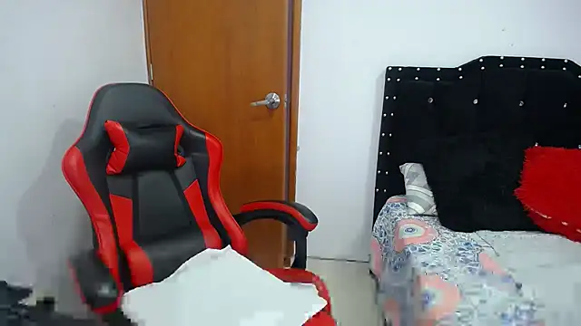 Ursulawhite69 online show from 10.27.25