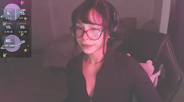 Snapshot of modjo_ chatting on 03.04.25 modjo  online show from 03.04.25