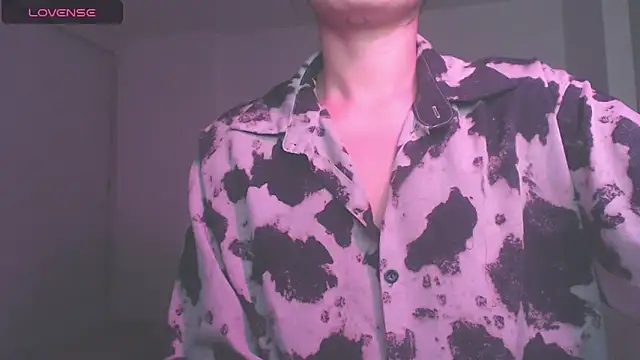 Snapshot of modjo_ chatting on 10.14.25 modjo  online show from 10.14.25