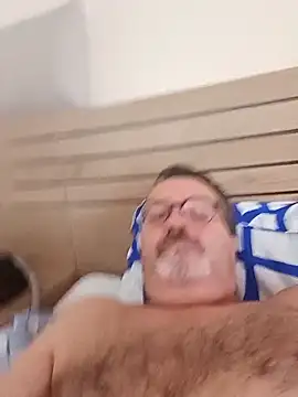 Snapshot of mike9473 chatting on 09.16.25 mike9473 online show from 09.16.25