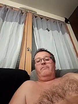 Snapshot of mike9473 chatting on 09.23.25 mike9473 online show from 09.23.25