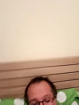 Snapshot of mike9473 chatting on 09.28.25 mike9473 online show from 09.28.25