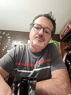 Snapshot of mike9473 chatting on 10.16.25 mike9473 online show from 10.16.25