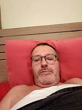 Snapshot of mike9473 chatting on 10.27.25 mike9473 online show from 10.27.25