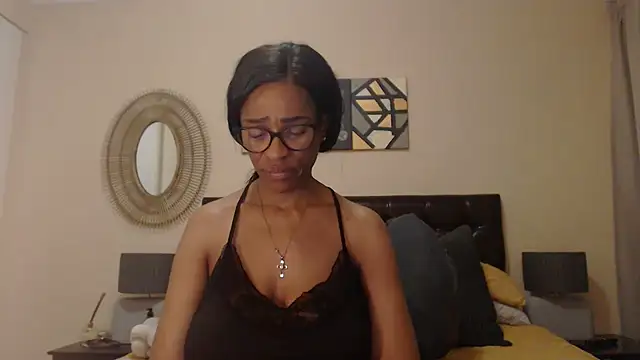 Snapshot of Creamyass22 chatting on 12.30.24 Creamyass22 online show from 12.30.24