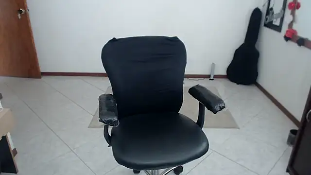 charlottezoe15 online show from 03.04.26