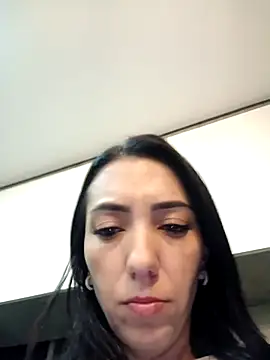 LunaZambrano online show from 02.25.25