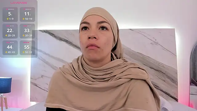 aisha vs online show from 04.01.26